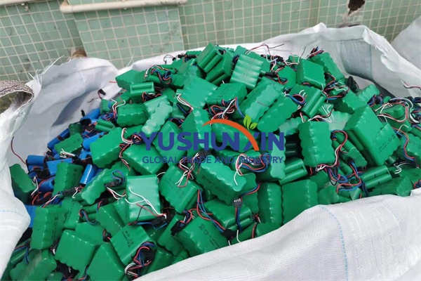 Recycling batteries in Algeria